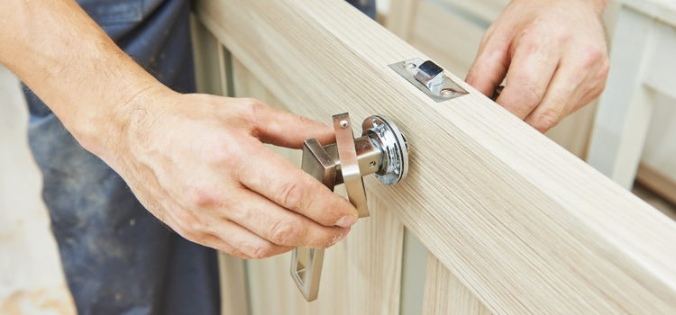 interior door repair Oakland Park