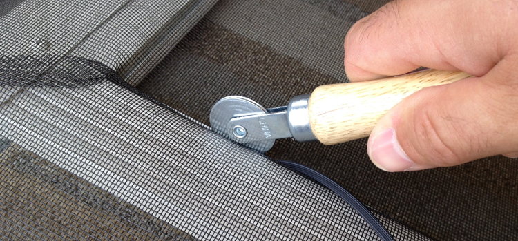 metal screen door repair in Oakland Park
