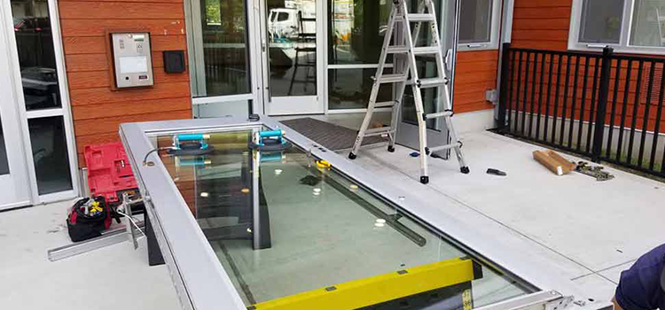 storefront door glass replacement Oakland Park